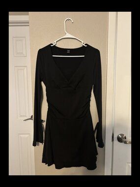 Black Long Sleeve V-Neck Mini Dress – Elegant & Flowy